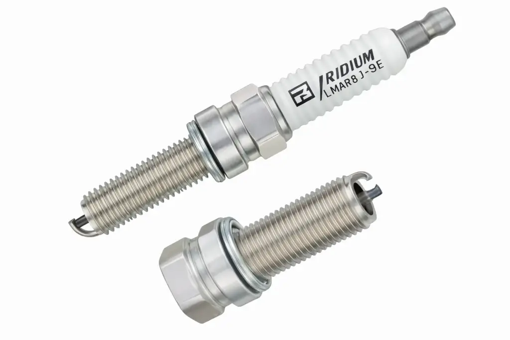 BUJIA IRIDIUM LMAR8J-9E / 4V-FE (LONCIN CR4 / YAMAHA YZ250F )