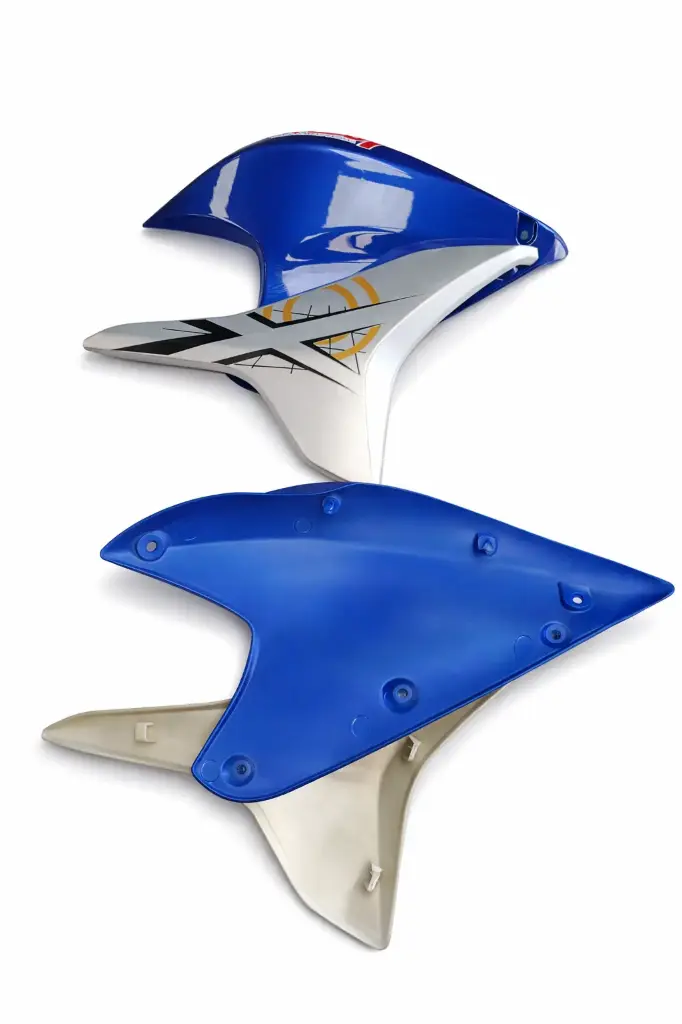 PLASTICO LATERAL DEL TANQUE (AZUL) (P) DAYTONA RX250 